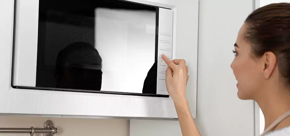 Microwave Keypad and Fan Repair in South Boston